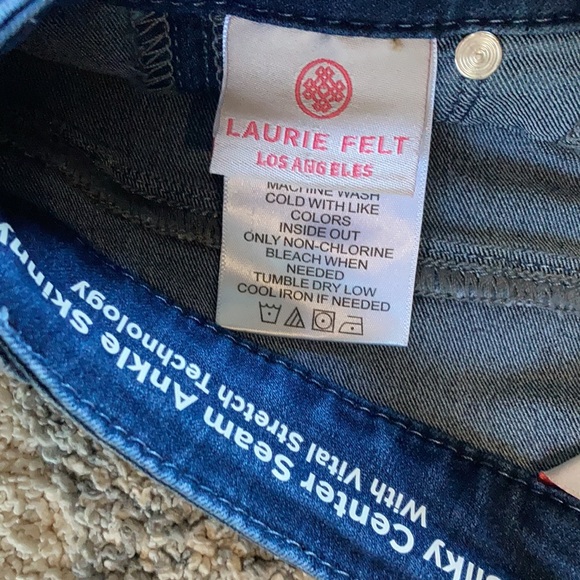 Laurie Felt | Petite | Silky Denim Ankle Skinny Jeans - Picture 5 of 7